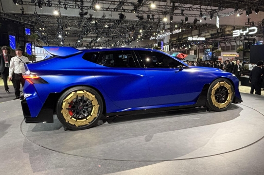 Subaru Performance-E STI Concept