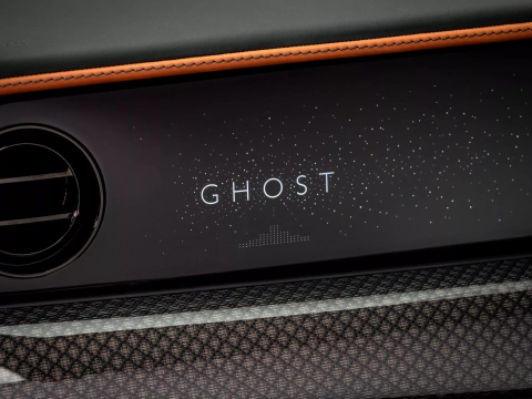 Rolls-Royce Black Badge Ghost Gamer