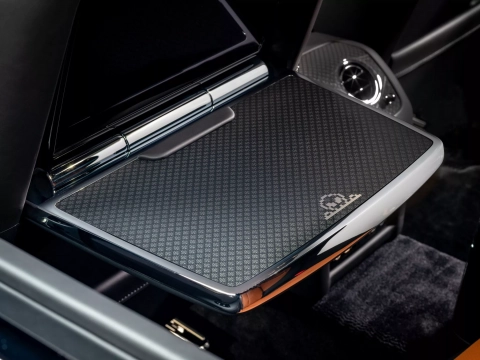 Rolls-Royce Black Badge Ghost Gamer