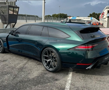 Genesis G90 Wingback concept
