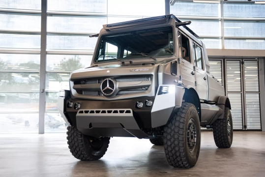 Mercedes-Benz Unimog U 4023