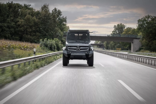 Mercedes-Benz Unimog U 4023