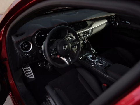 Alfa Romeo Quadrifolio Collezione