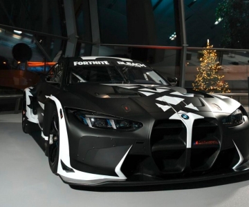 BMW M4 GT3 Evo Fortnite Bleach