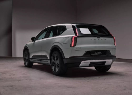 Volvo EX60 Cross Country