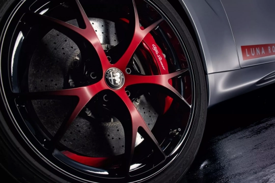 Alfa Romeo Giulia Quadrifoglio Luna Rossa