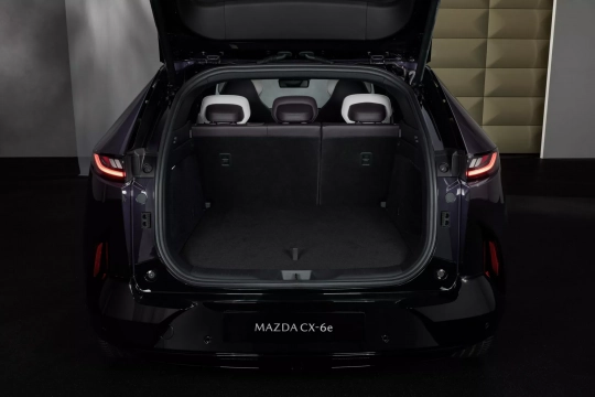 Mazda CX-6e
