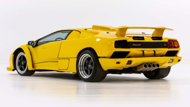 Lamborghini Diablo SV com motor W16