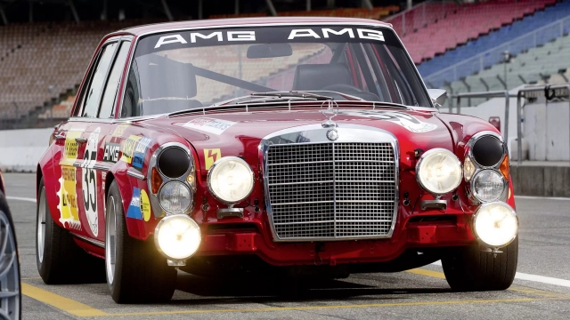 Mercedes-AMG SEL 6.3 Rote Sau de 1971