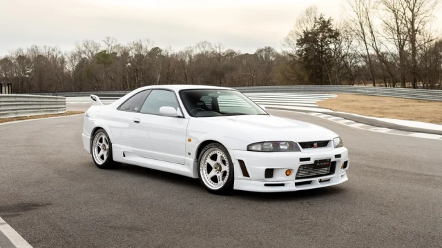 Nissan Skyline GT-R 400R