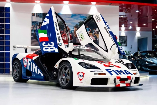 McLaren F1 GTR