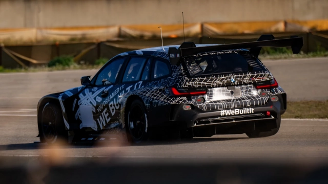 BMW M3 Touring GT3