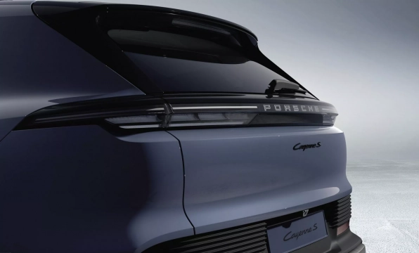 Porsche Cayenne S Electric