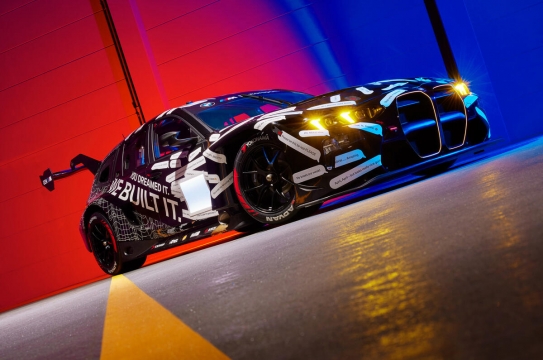 BMW M3 Touring GT3