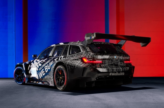 BMW M3 Touring GT3