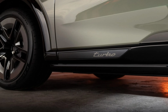 Porsche Cayenne EV Coupé