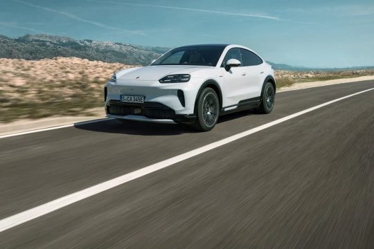 Porsche Cayenne EV Coupé