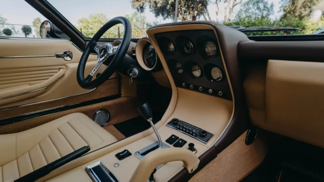 Lamborghini Miura SV
