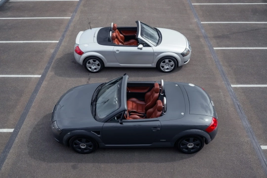 Audi TT Roadster restomod Autoforma