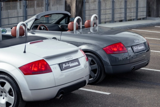Audi TT Roadster restomod Autoforma