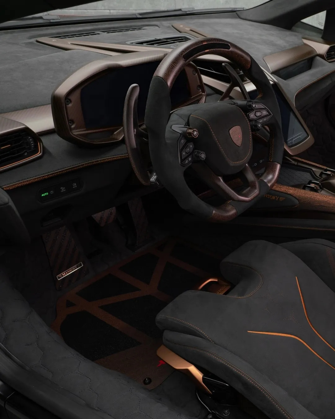 Lamborghini Revuelto Mansory Carbonado