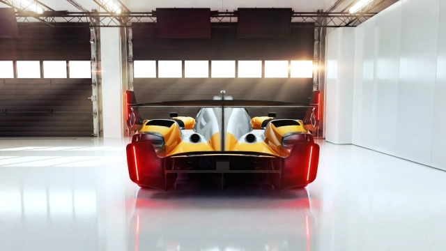 McLaren MCL-HY GTR