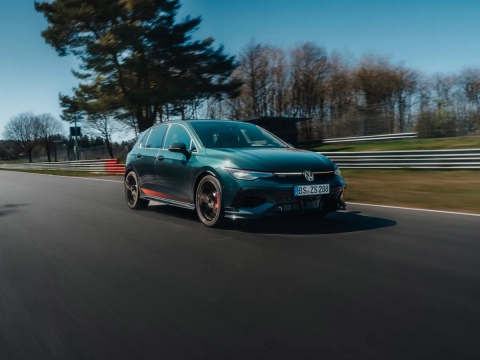 VW Golf GTI 50 - recorde em Nürburgring