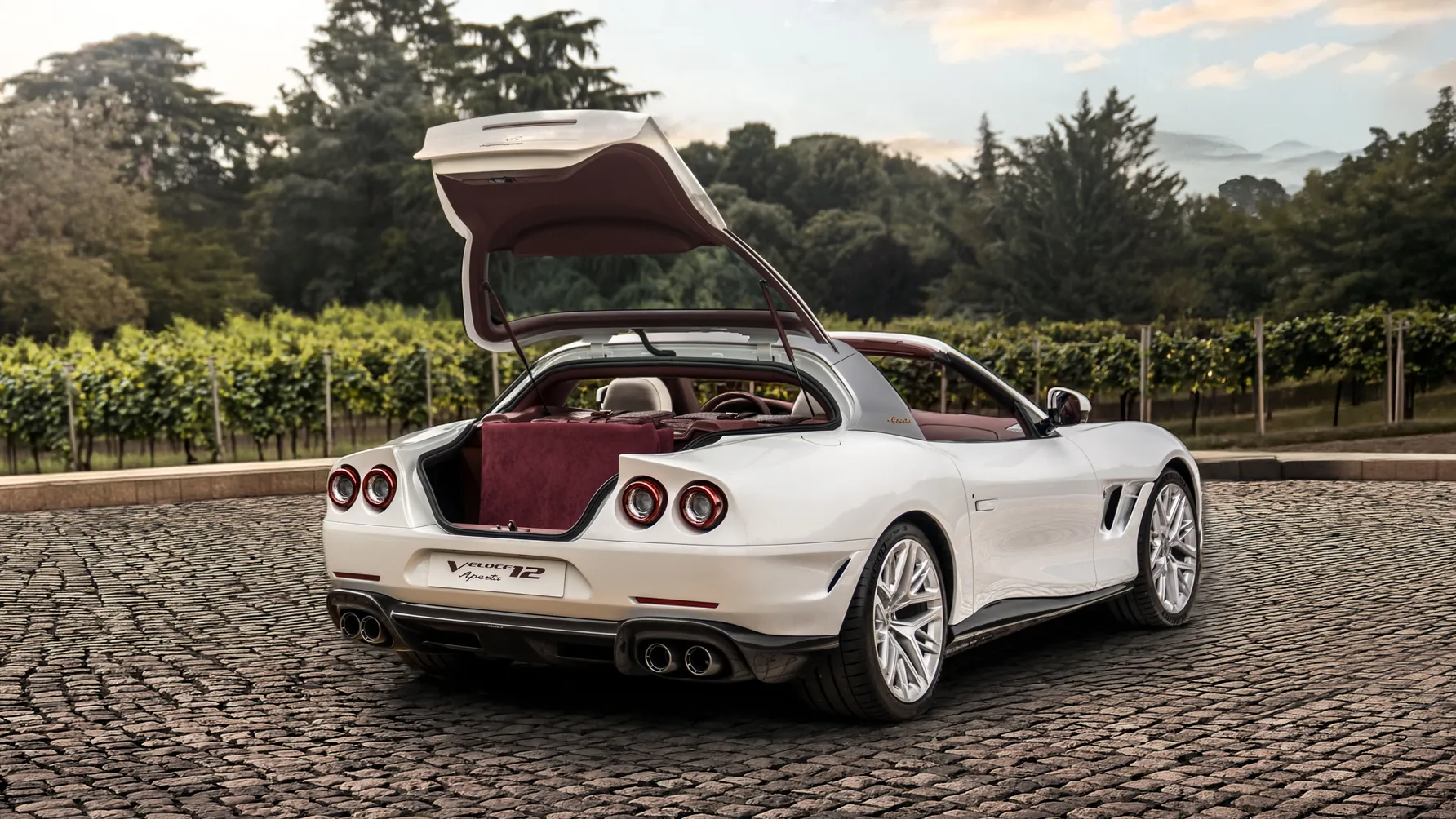Veloce12 Aperta