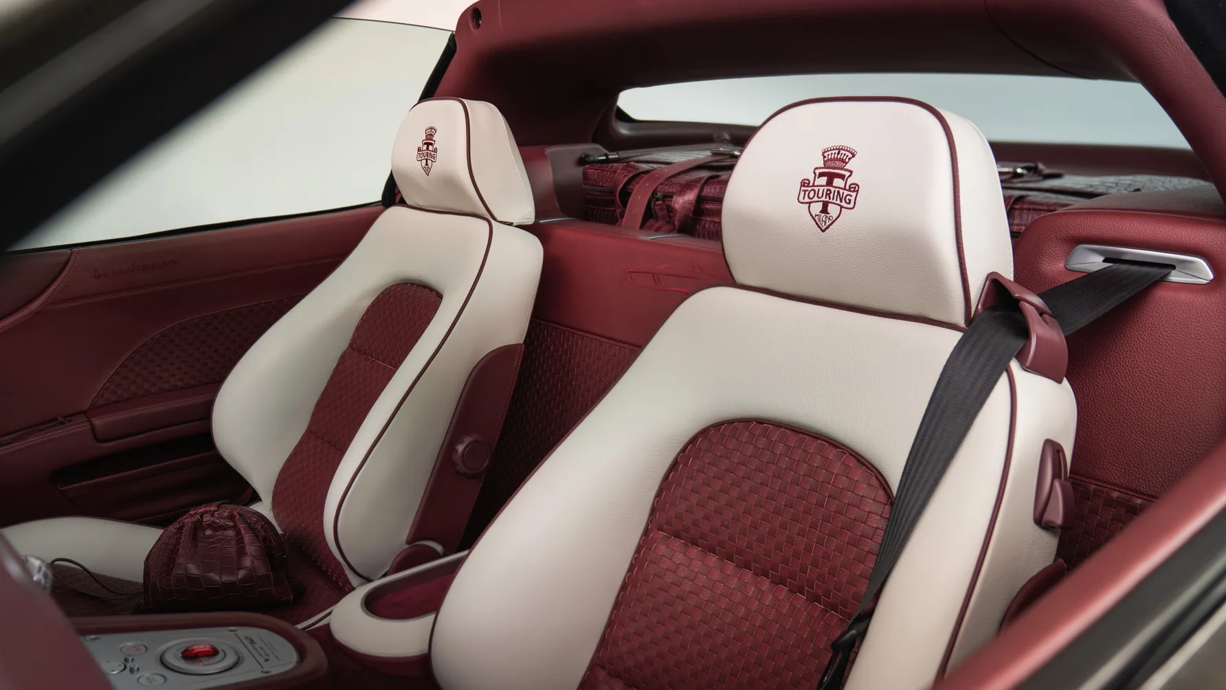 Veloce12 Aperta
