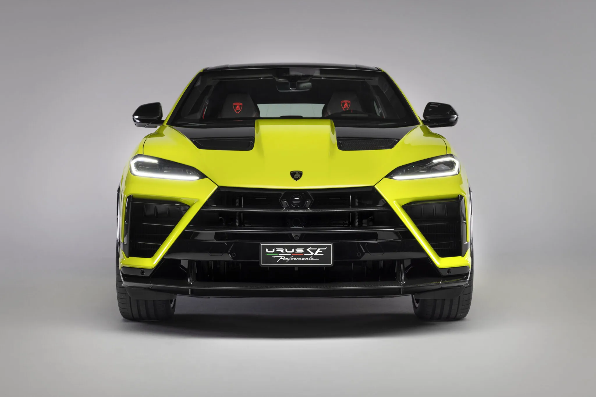 Lamborghini Urus SE Performante
