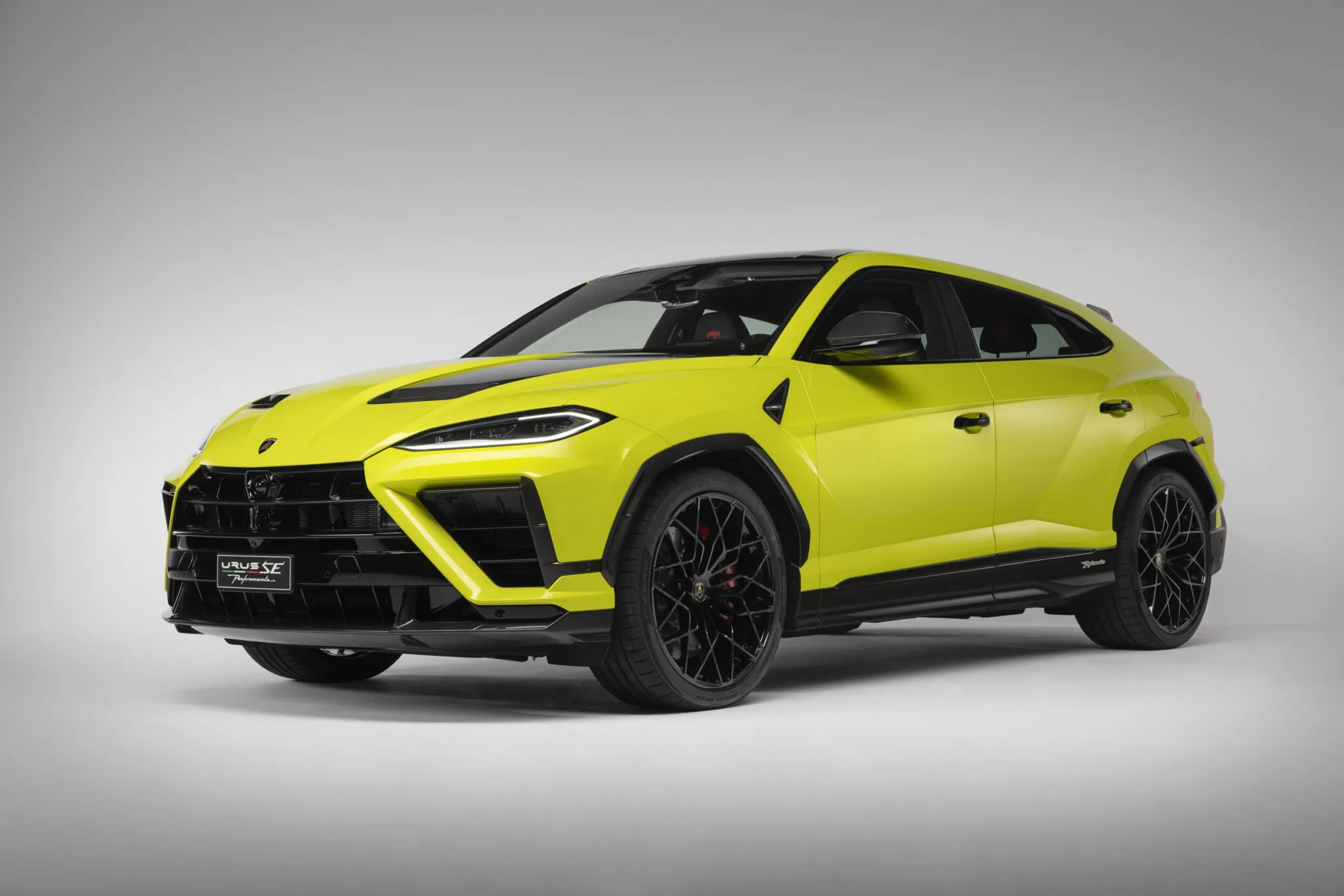Lamborghini Urus SE Performante