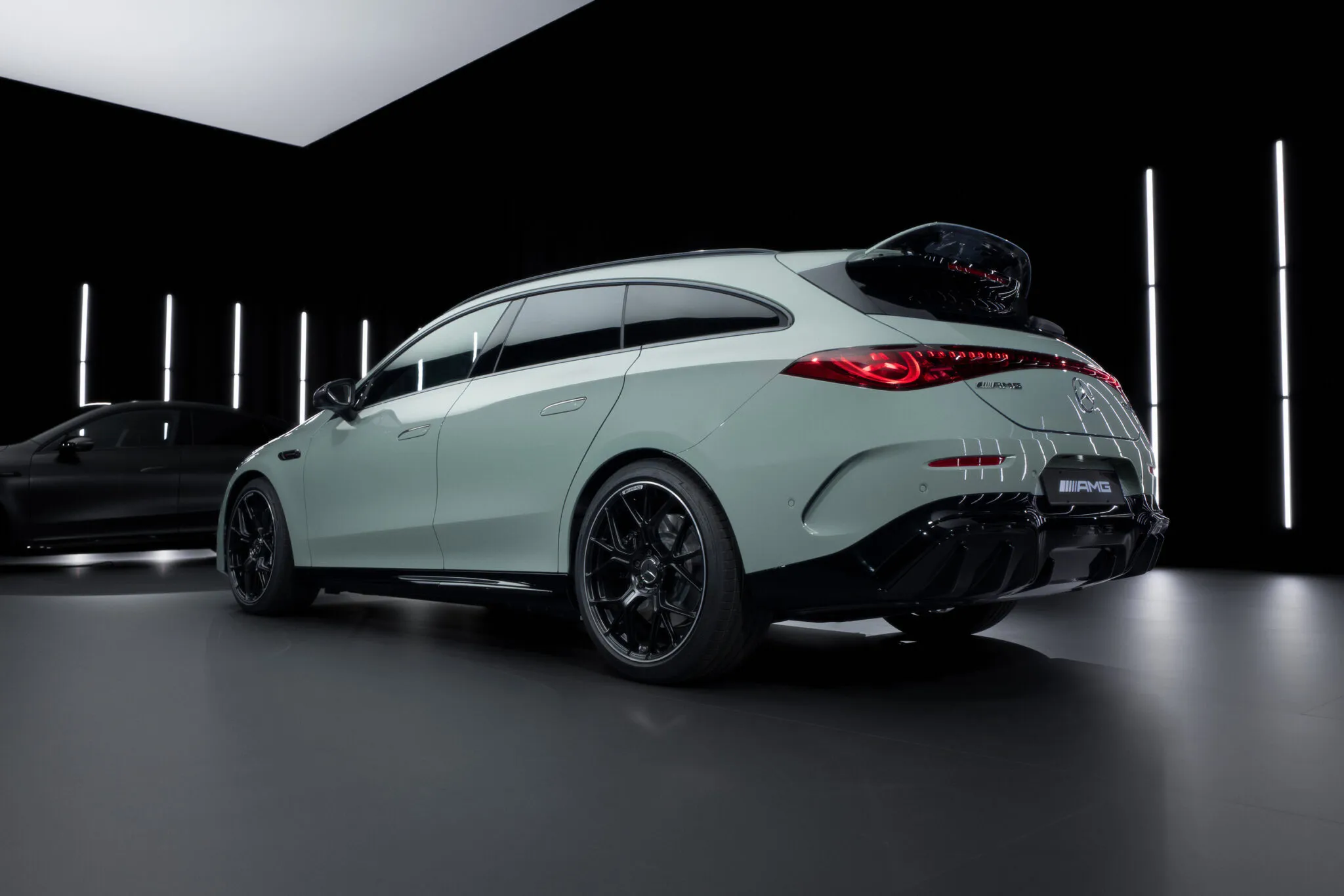 Mercedes-AMG CLA 45 Shooting Brake