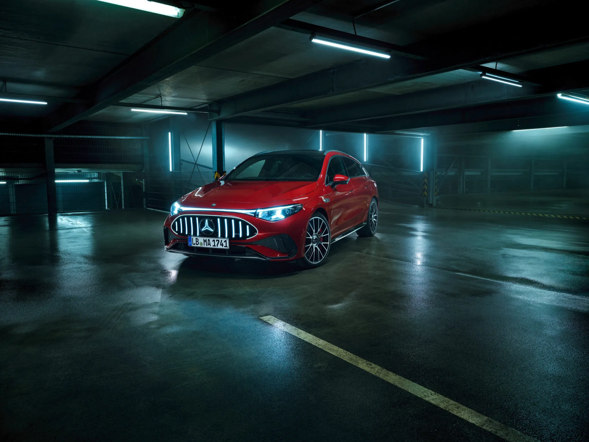 Mercedes-AMG CLA 45 Shooting Brake