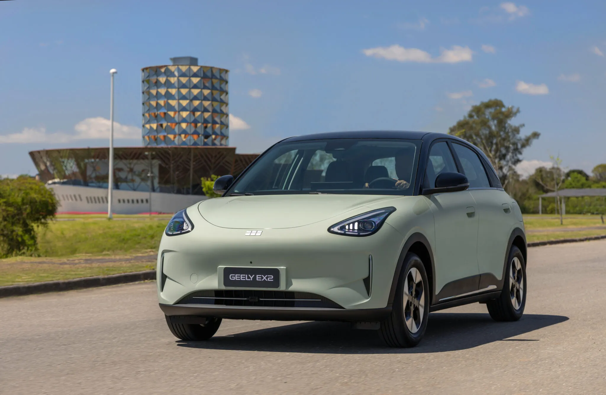 Geely EX2