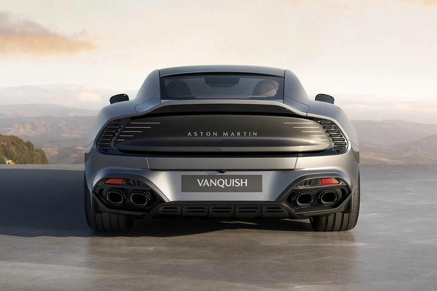 Aston Martin Vanquish 25