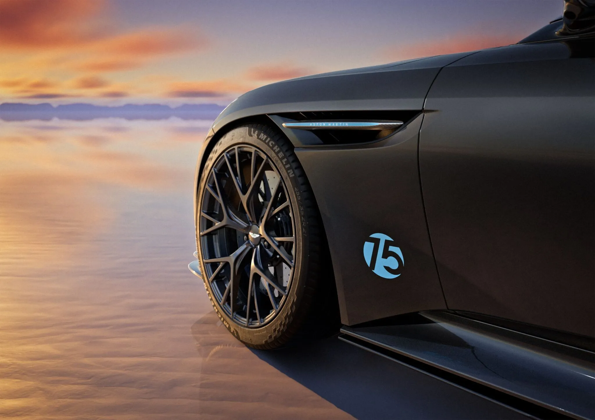 Aston Martin DB12 S VMF