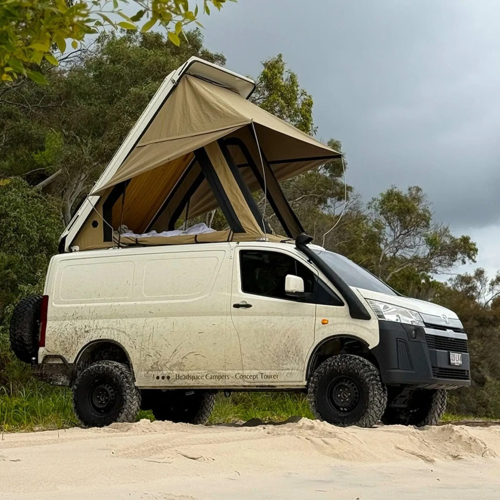 Toyota HiAce 4x4 Build Headscape Campers