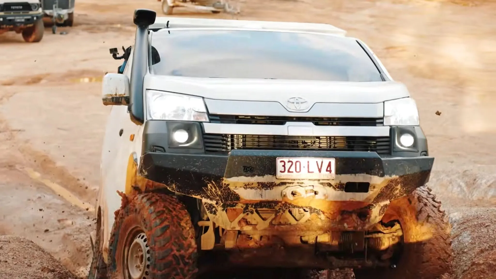 Toyota HiAce 4x4 Build Headscape Campers