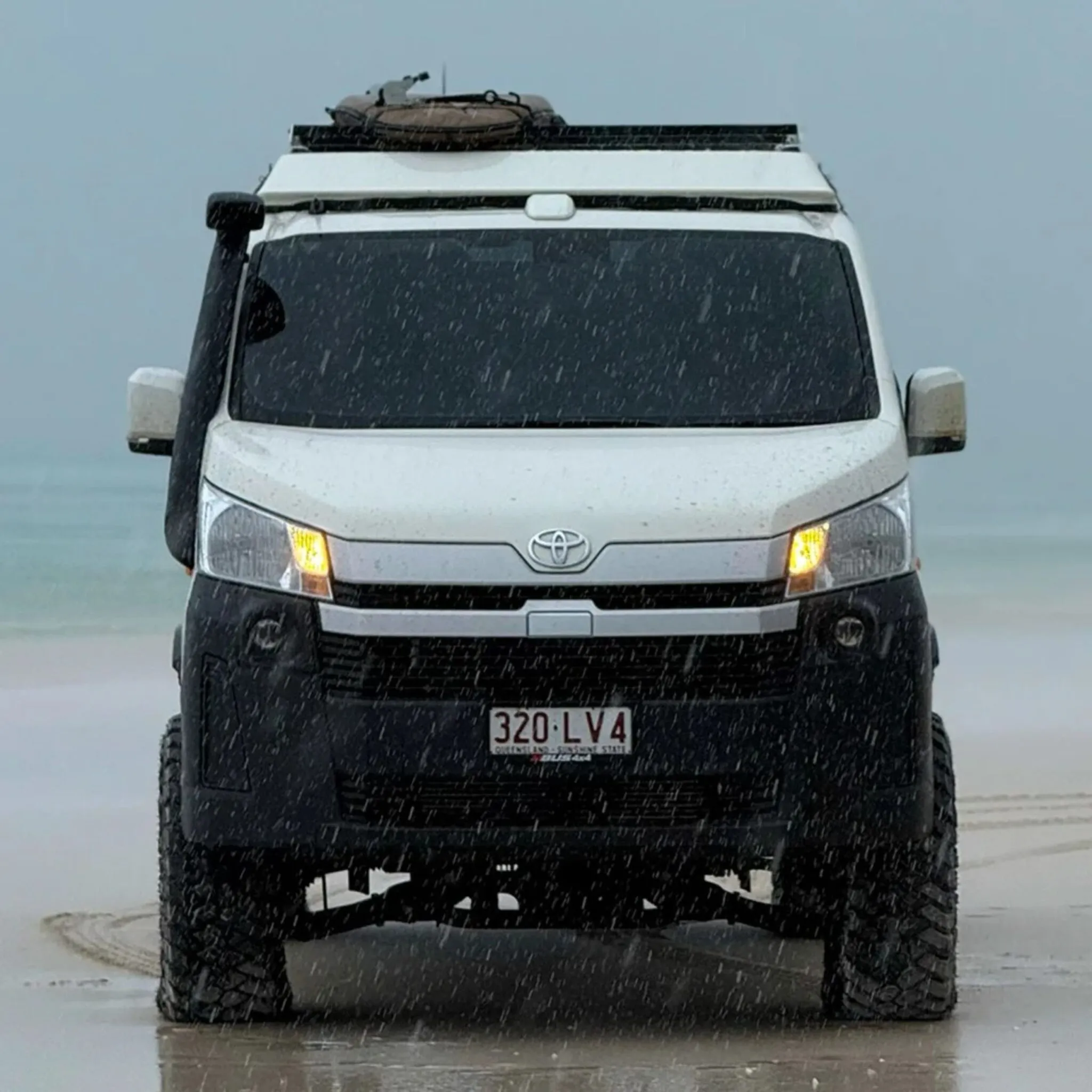 Toyota HiAce 4x4 Build Headscape Campers