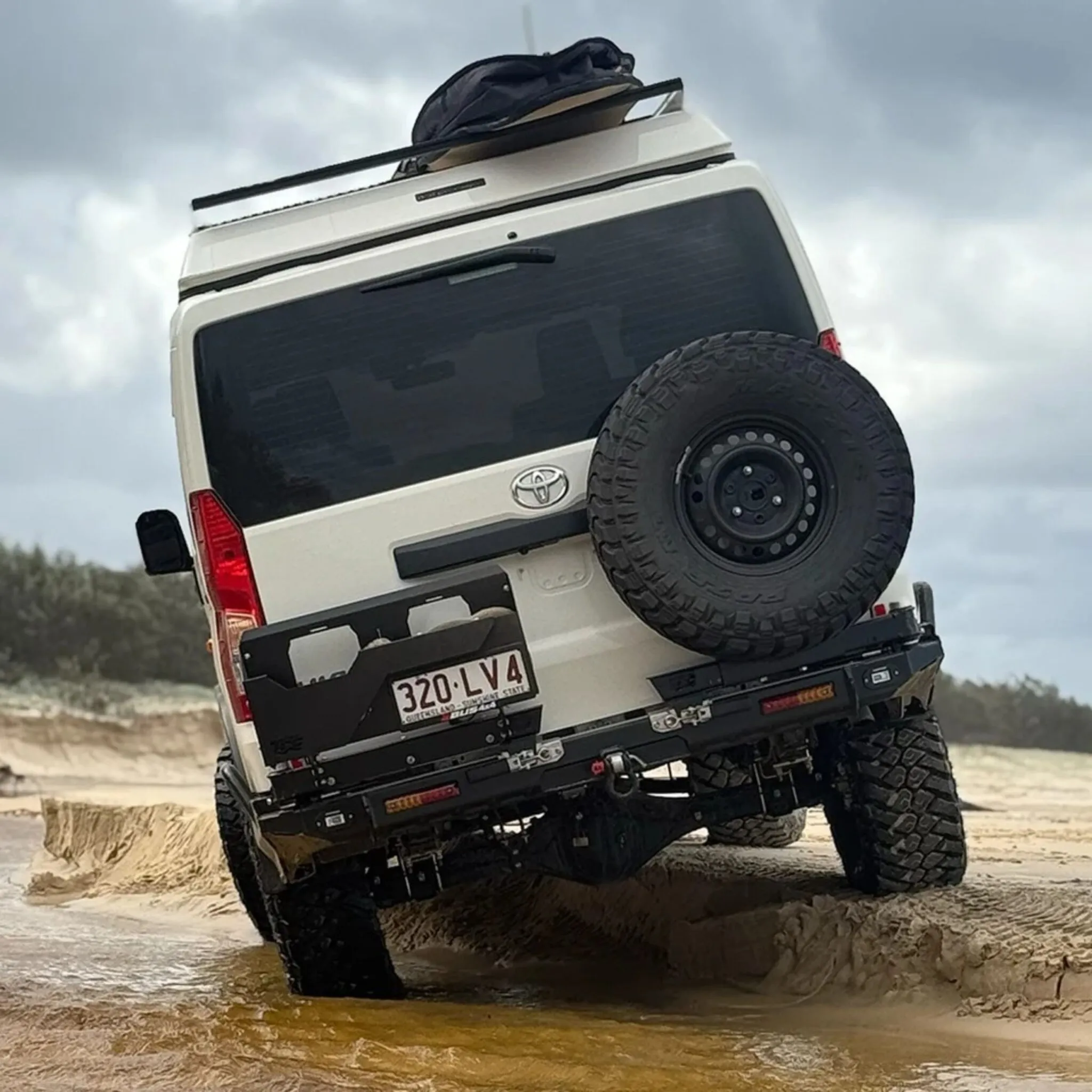 Toyota HiAce 4x4 Build Headscape Campers