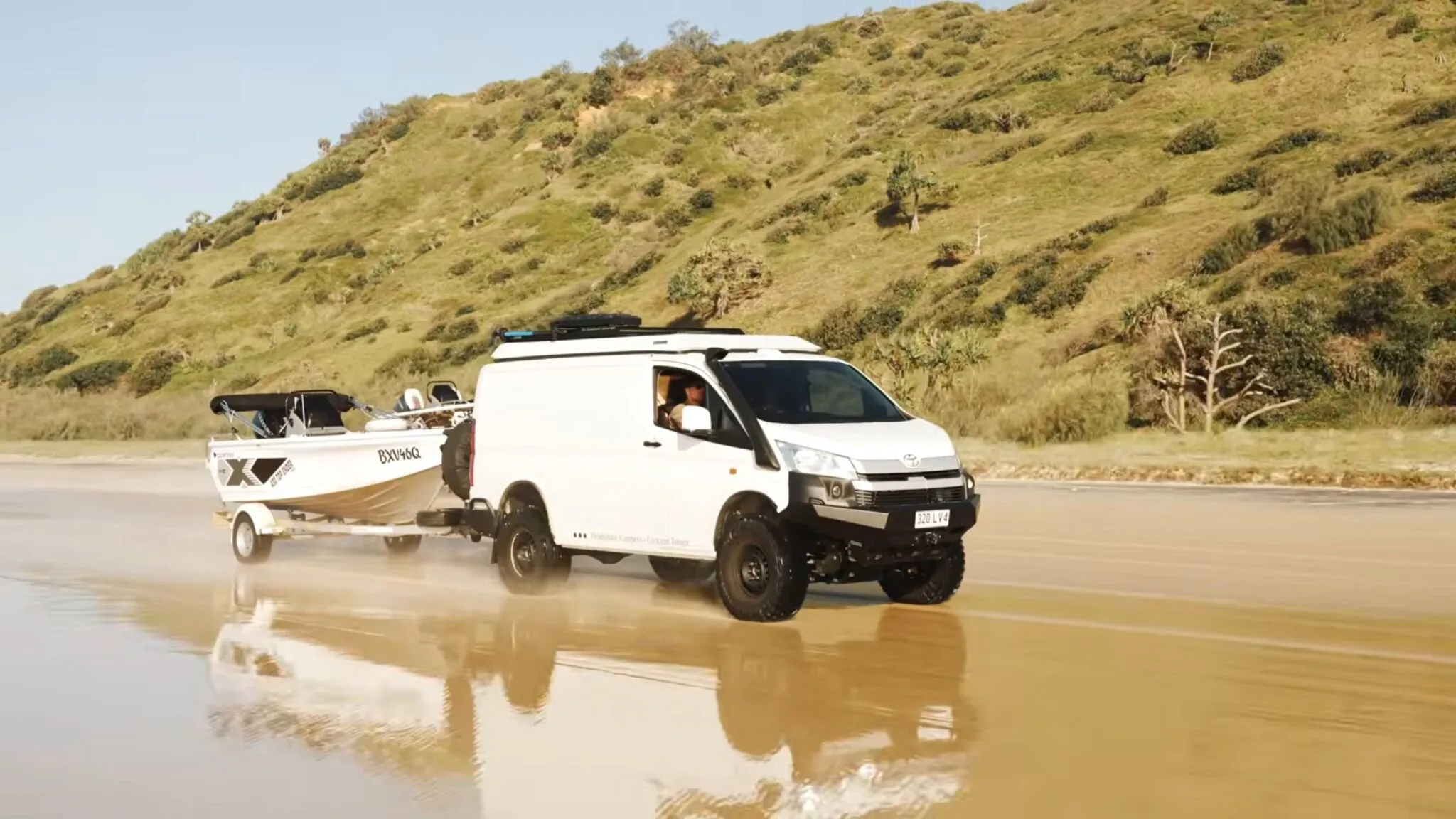 Toyota HiAce 4x4 Build Headscape Campers