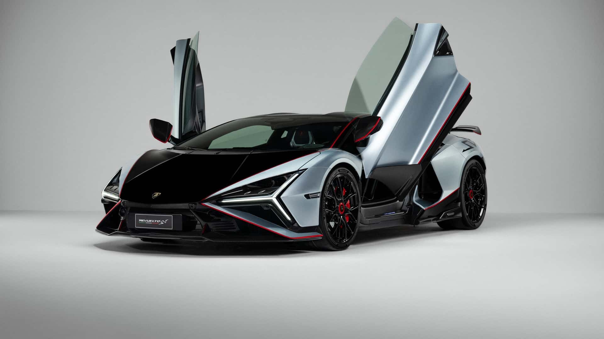 Lamborghini Revuelto SV