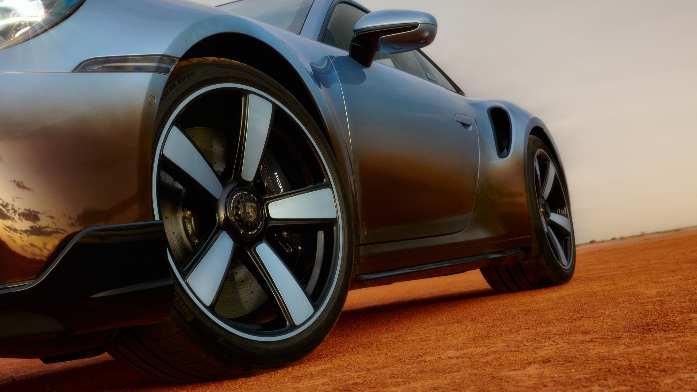 Porsche 911 Turbo S Land Down Under