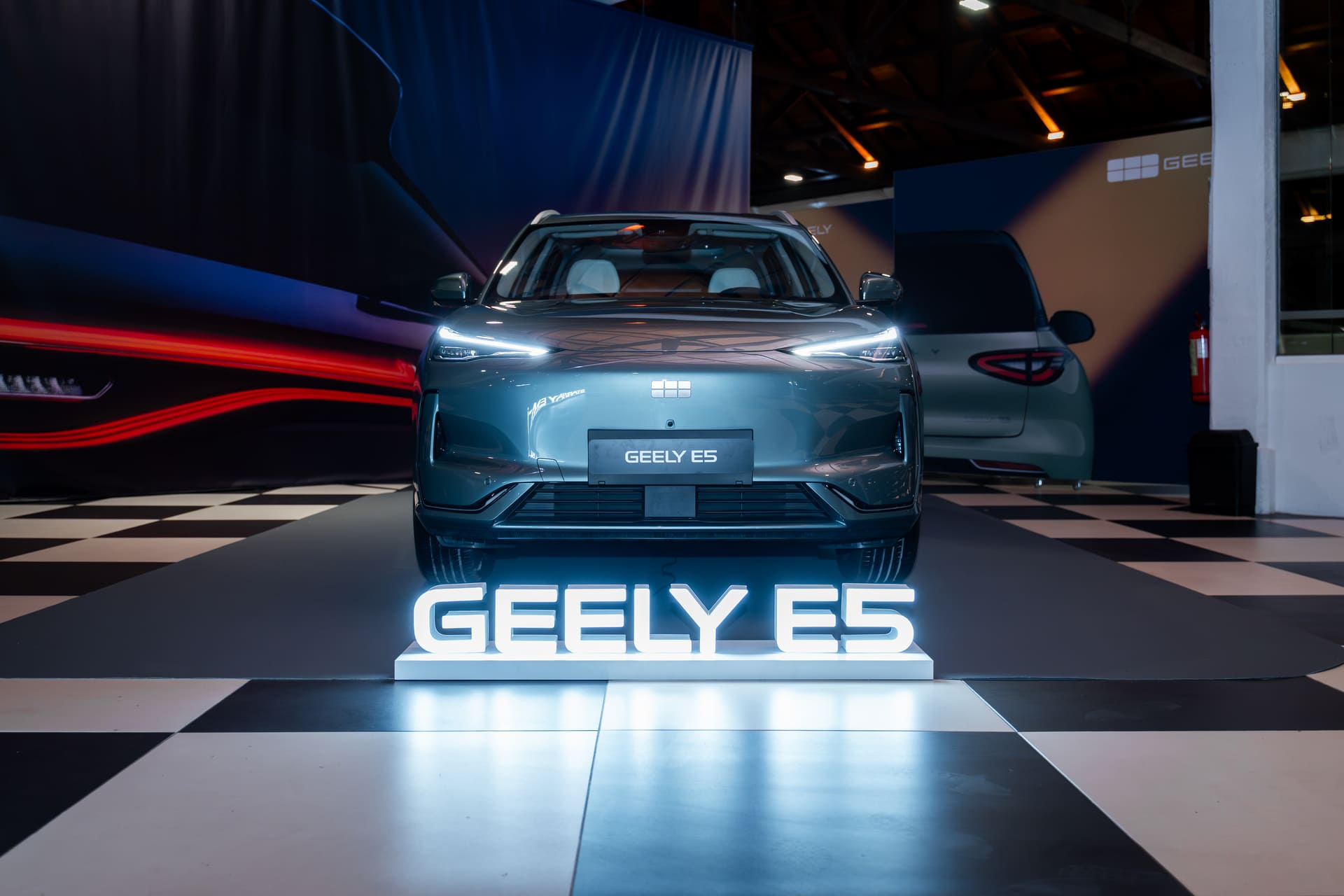 Geely E5