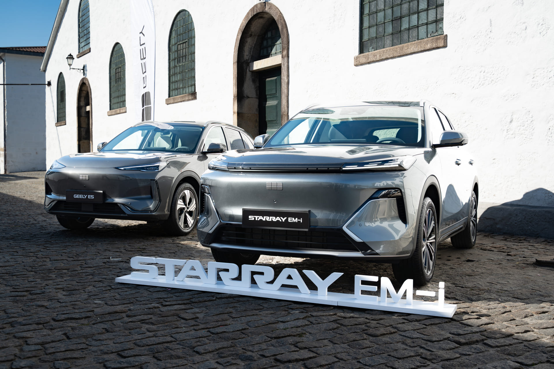 Geely E5 e Starray EM-i