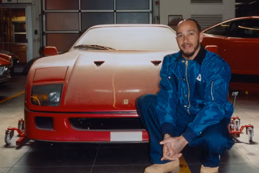 Lewis Hamilton e o seu F40