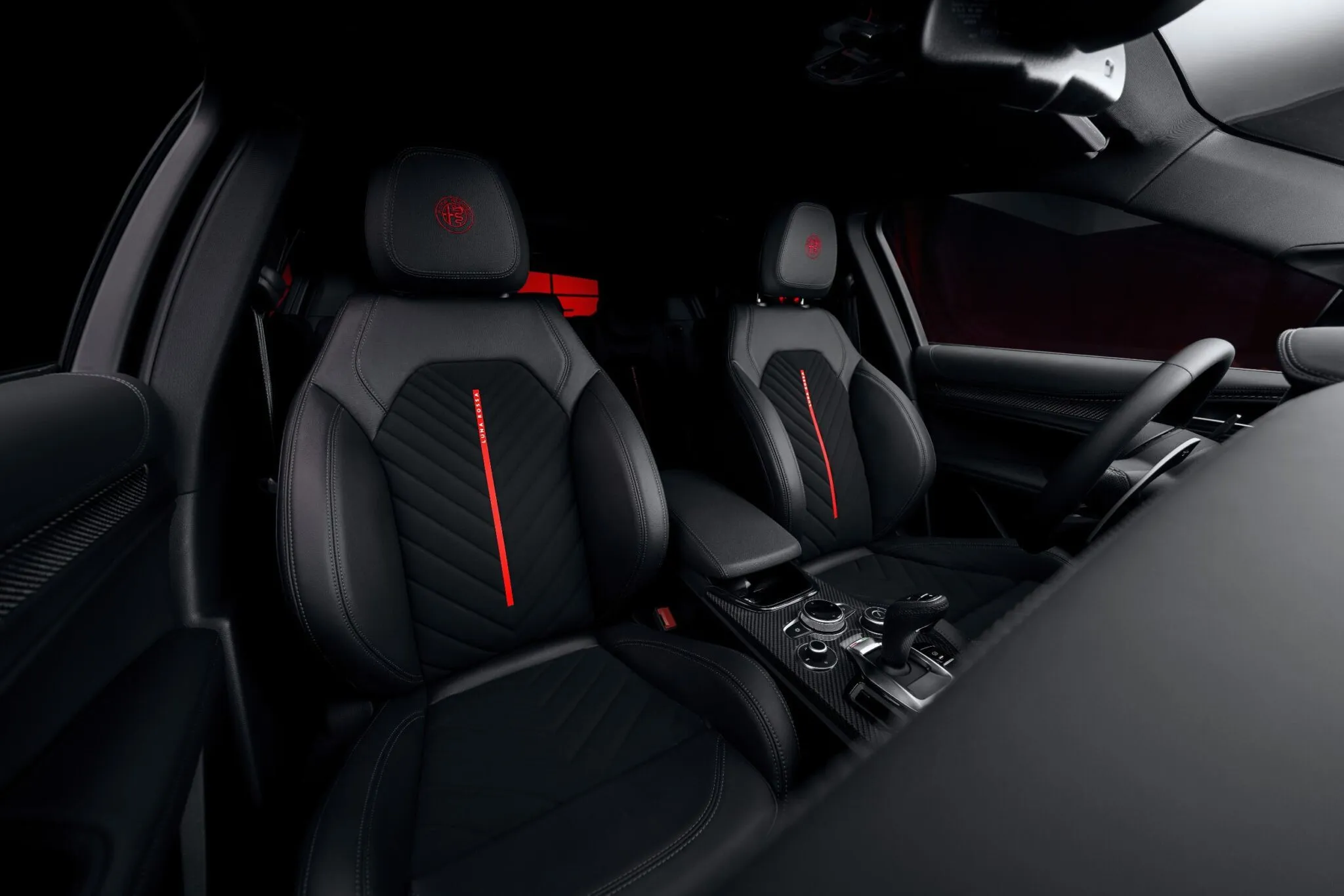 Alfa Romeo Stelvio Edizione Luna Rossa