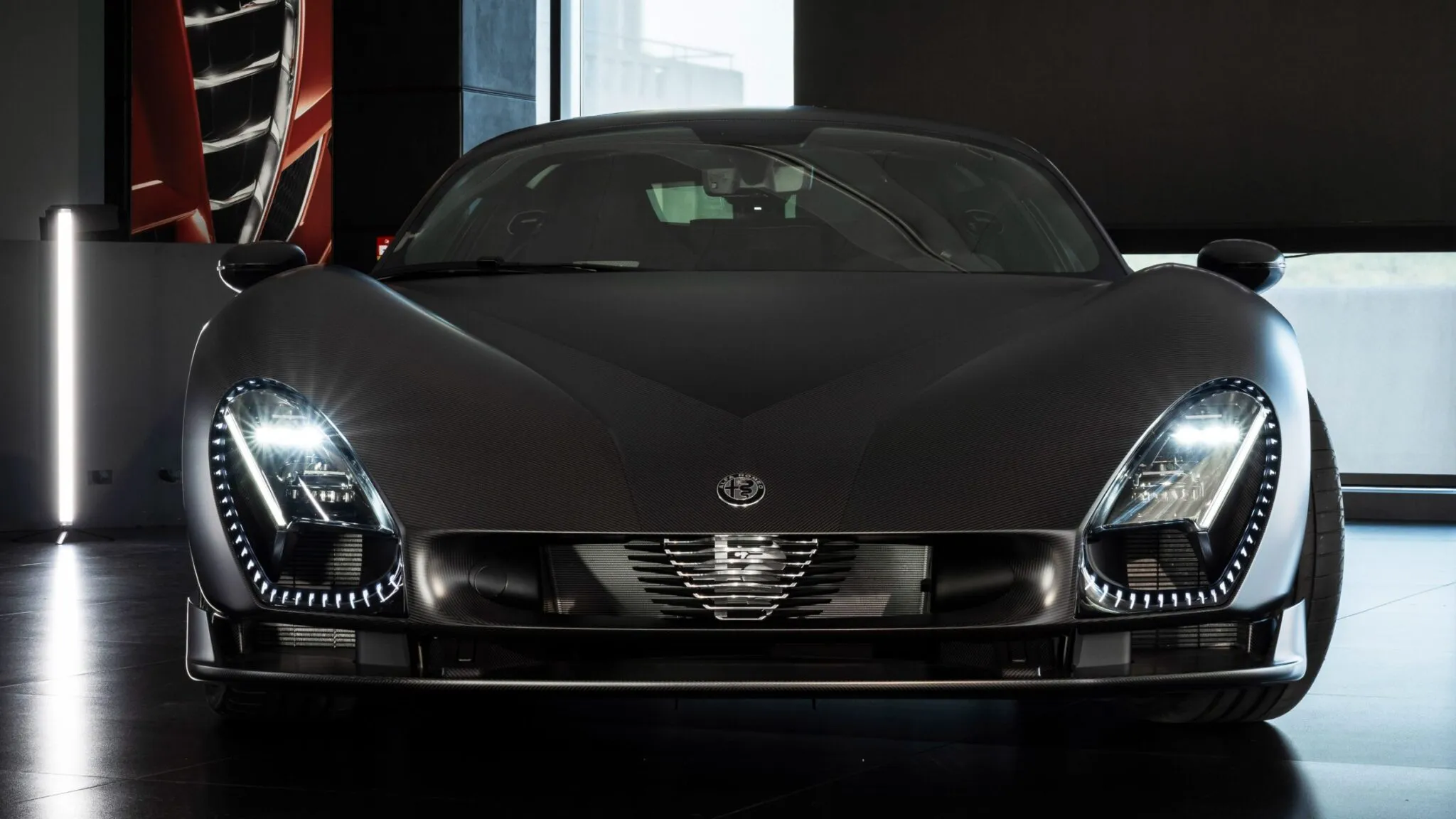 Alfa Romeo 33 Stradale Perla Nera