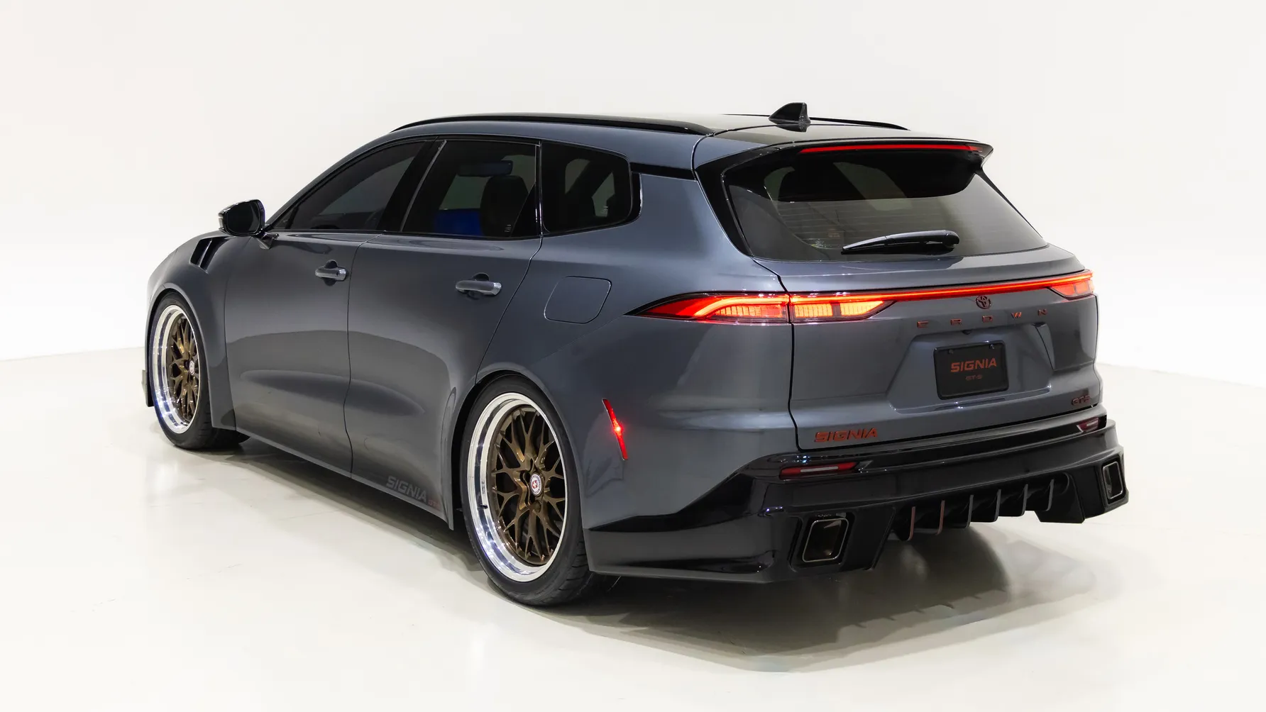 Toyota Signia GT-S