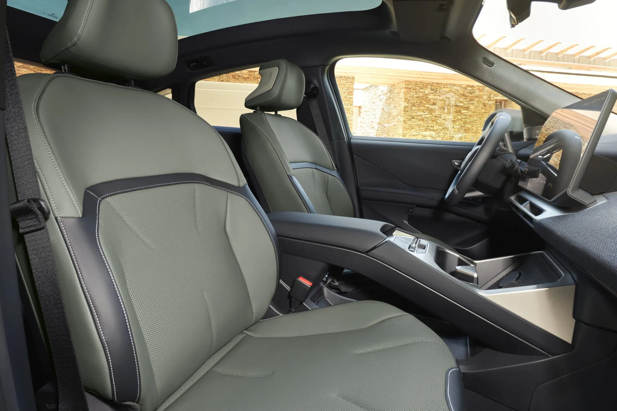 BMW iX4 M60
